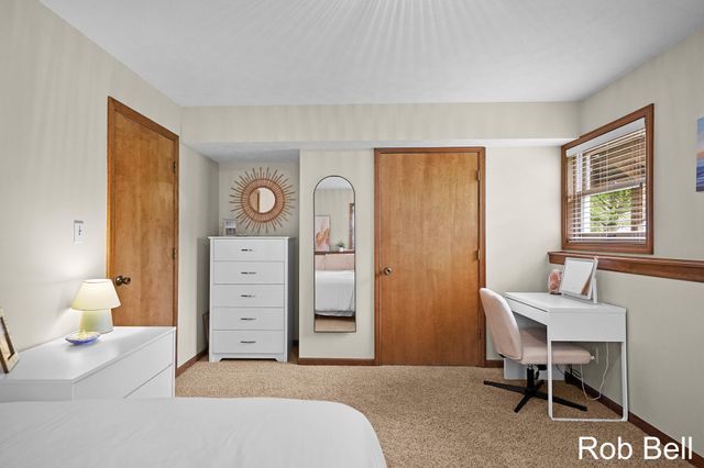 7474 Woodside Drive, Hudsonville, MI 49426