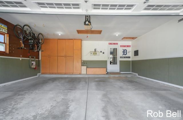 7474 Woodside Drive, Hudsonville, MI 49426