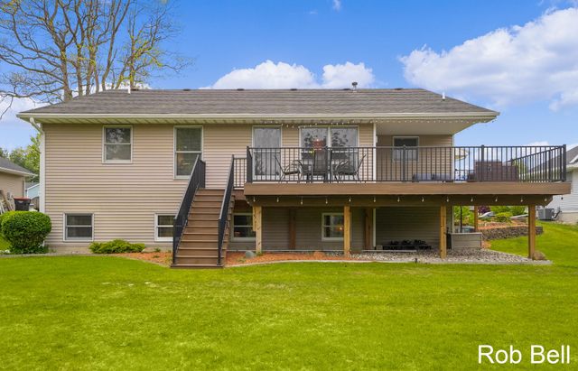 7474 Woodside Drive, Hudsonville, MI 49426