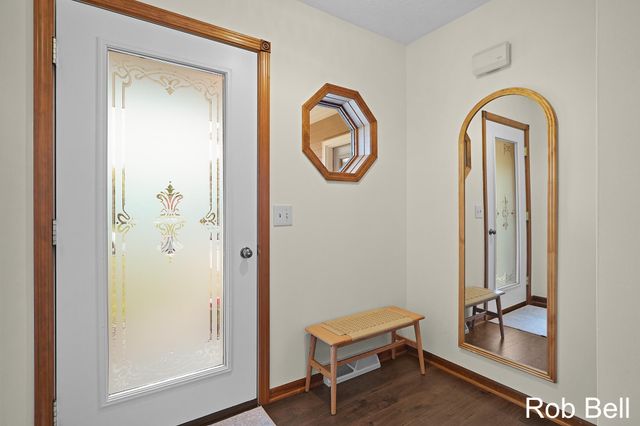 7474 Woodside Drive, Hudsonville, MI 49426