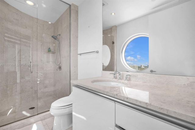 16051 Collins Avenue 2001, Sunny Isles Beach, FL 33160