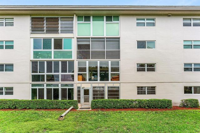 3301 Aruba Way C1, Coconut Creek, FL 33066