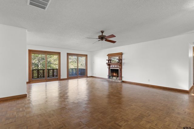 229 Hideaway Central Ln, Hideaway, TX 75771