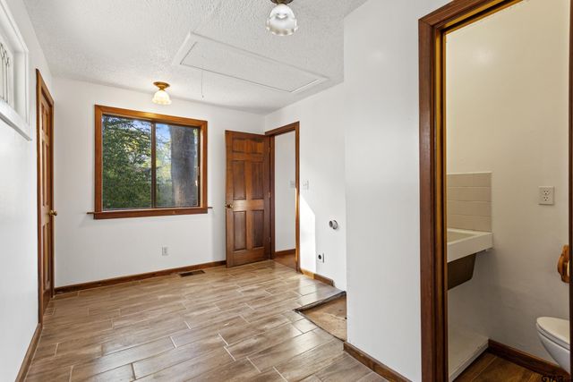 229 Hideaway Central Ln, Hideaway, TX 75771