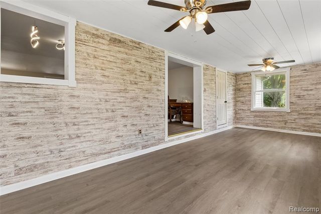 2362 Johnson Road, North Branch, MI 48461