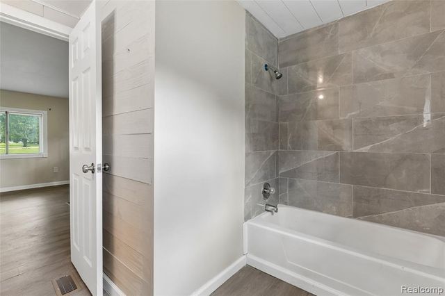2362 Johnson Road, North Branch, MI 48461