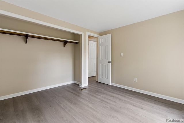 2362 Johnson Road, North Branch, MI 48461