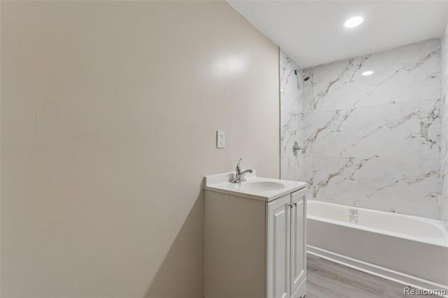 2362 Johnson Road, North Branch, MI 48461