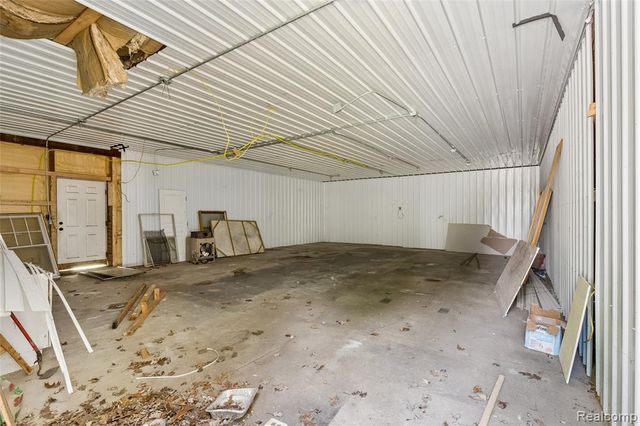 2362 Johnson Road, North Branch, MI 48461