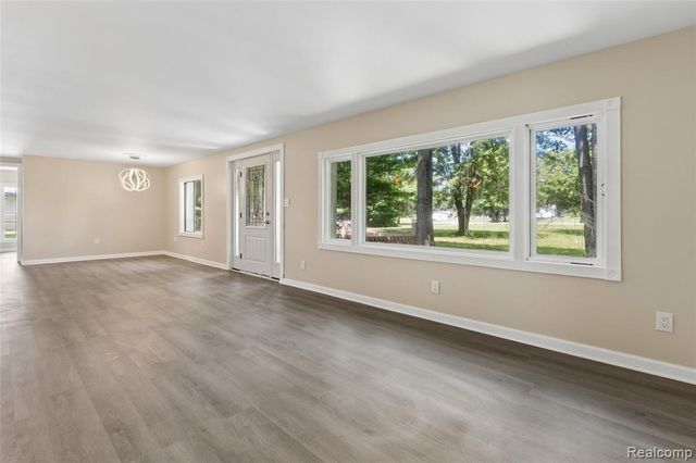 2362 Johnson Road, North Branch, MI 48461