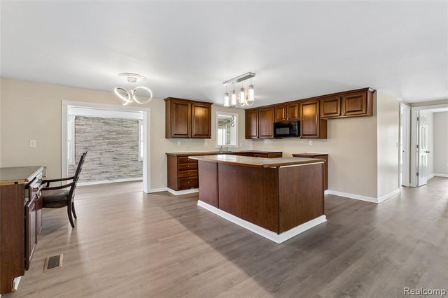 2362 Johnson Road, North Branch, MI 48461