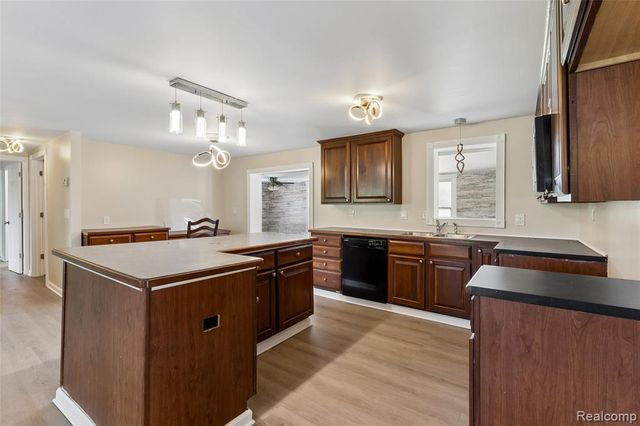 2362 Johnson Road, North Branch, MI 48461