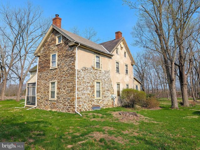 173 TOWNSHIP LINE RD, Chalfont, PA 18914