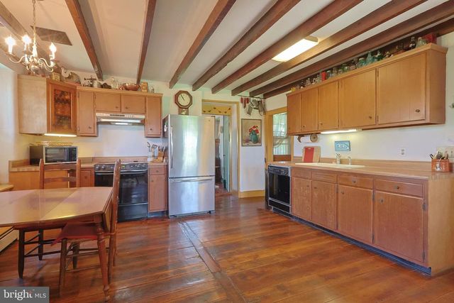 173 TOWNSHIP LINE RD, Chalfont, PA 18914