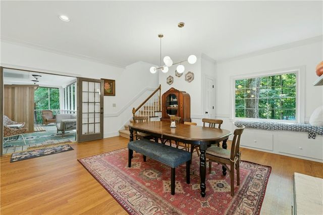 196 Roe Hampton Lane, Stone Mountain, GA 30087