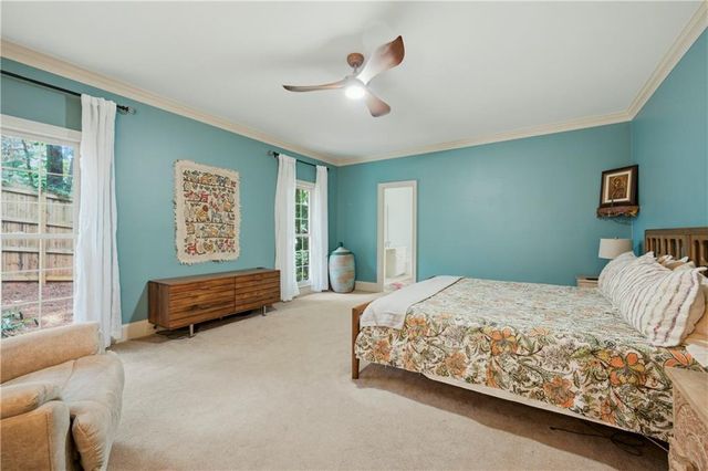 196 Roe Hampton Lane, Stone Mountain, GA 30087