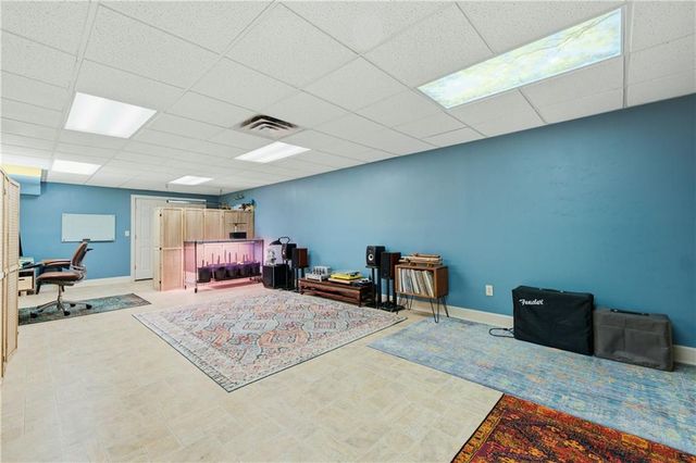 196 Roe Hampton Lane, Stone Mountain, GA 30087