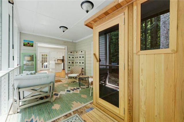196 Roe Hampton Lane, Stone Mountain, GA 30087