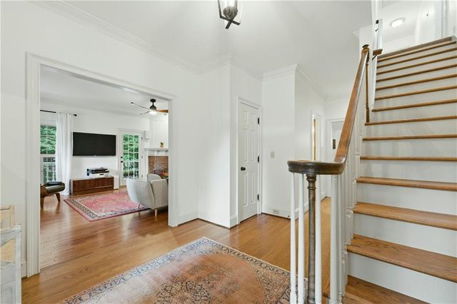 196 Roe Hampton Lane, Stone Mountain, GA 30087