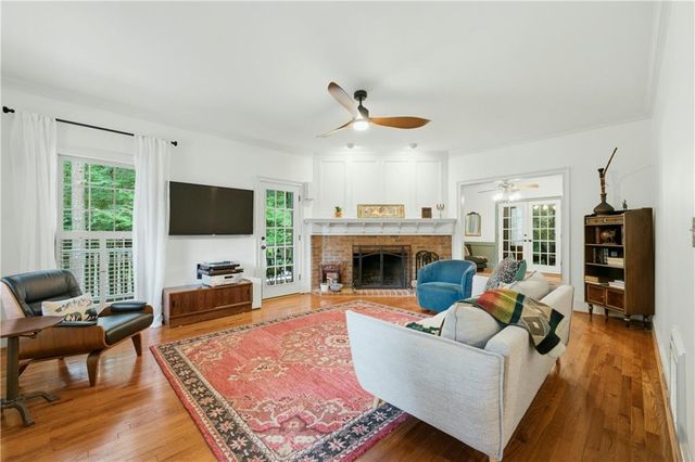 196 Roe Hampton Lane, Stone Mountain, GA 30087