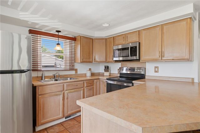 191 Long View Drive, Warwick, RI 02886