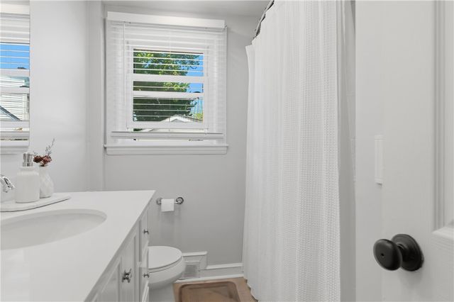 191 Long View Drive, Warwick, RI 02886