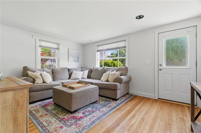 191 Long View Drive, Warwick, RI 02886