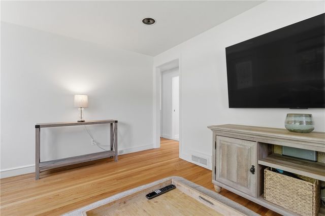 191 Long View Drive, Warwick, RI 02886