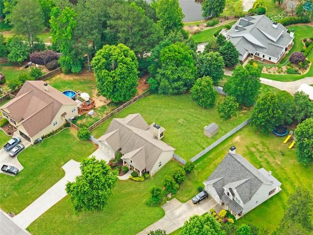 133 Garden Vista Court, Dallas, GA 30132
