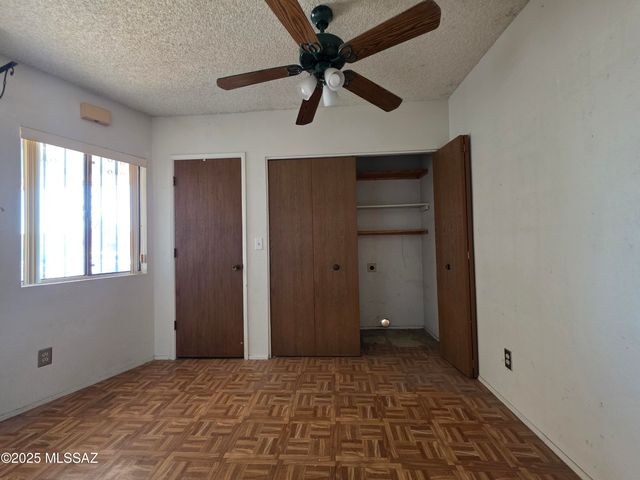 4172 N Western Winds Drive, Tucson, AZ 85705