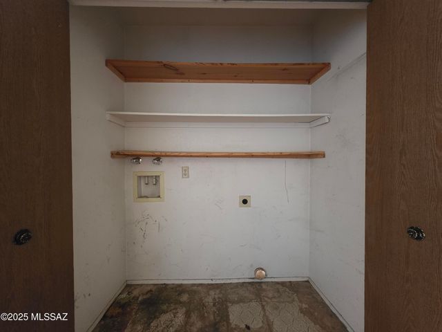 4172 N Western Winds Drive, Tucson, AZ 85705