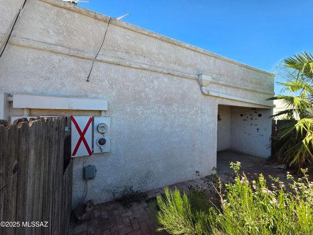 4172 N Western Winds Drive, Tucson, AZ 85705