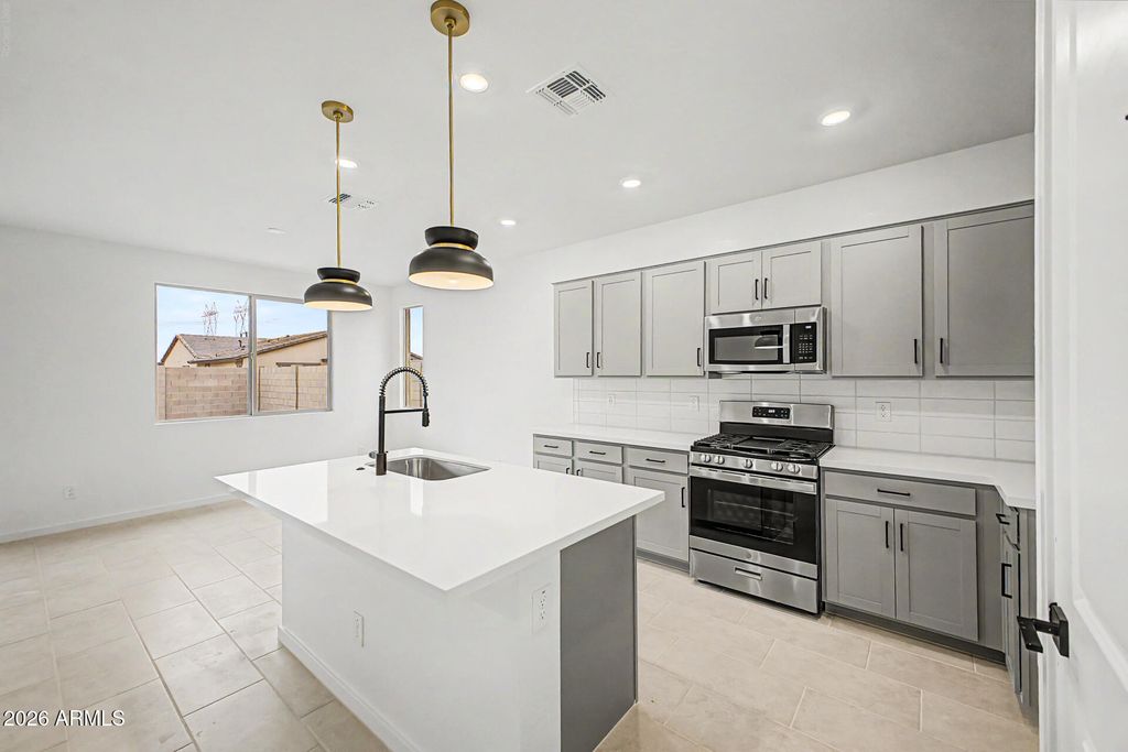 22318 W IRMA Lane, Surprise, AZ 85387 — photo 3