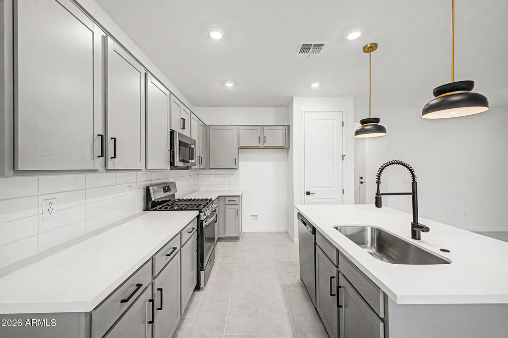 22318 W IRMA Lane, Surprise, AZ 85387 — photo 4