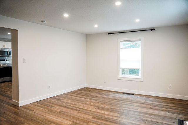 321 Vermont, Paducah, KY 42003