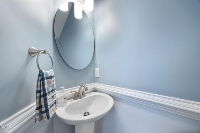 103 Lyncroft Lane, Cary, NC 27519