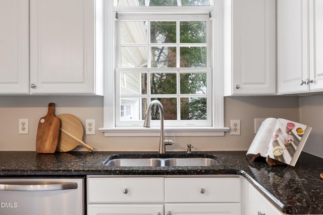 103 Lyncroft Lane, Cary, NC 27519