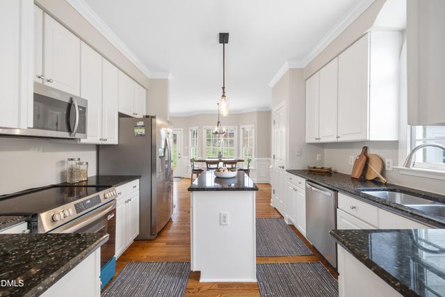 103 Lyncroft Lane, Cary, NC 27519