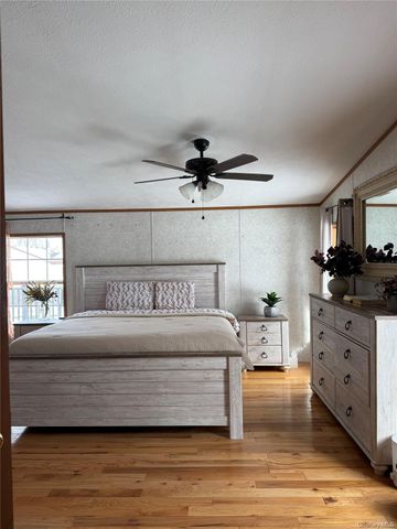 326 Long Lane, Bloomingburg, NY 12721