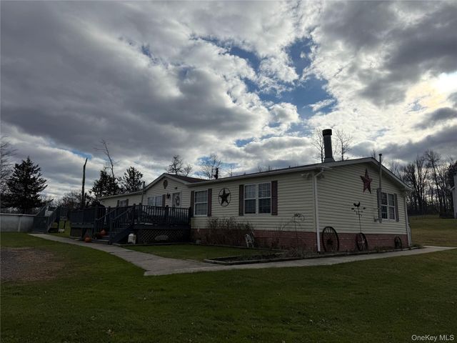 326 Long Lane, Bloomingburg, NY 12721