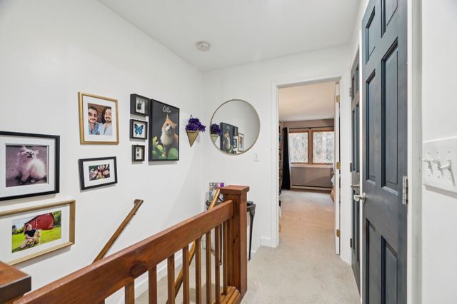 86 Woodhaven Drive, Hartford, VT 05001