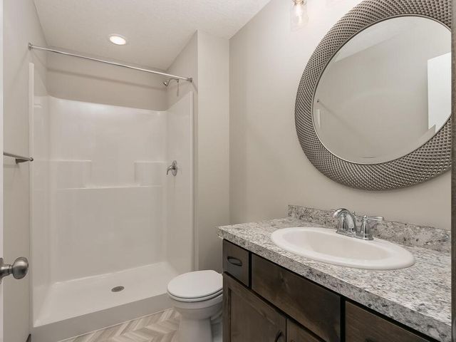 4828 361st Avenue NE, Cambridge, MN 55008