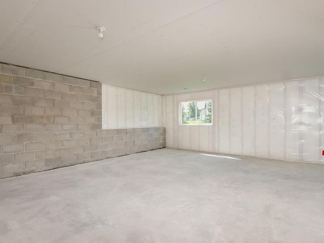 4828 361st Avenue NE, Cambridge, MN 55008