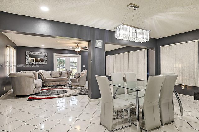 2210 NW 91st Terrace, Pembroke Pines, FL 33024