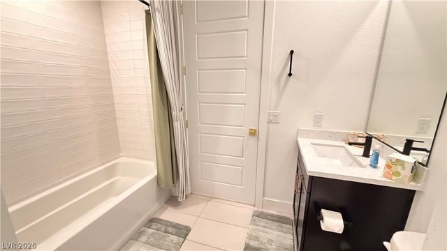 6589 Songfest Street, North Las Vegas, NV 89086