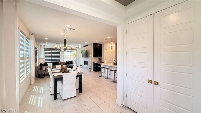6589 Songfest Street, North Las Vegas, NV 89086