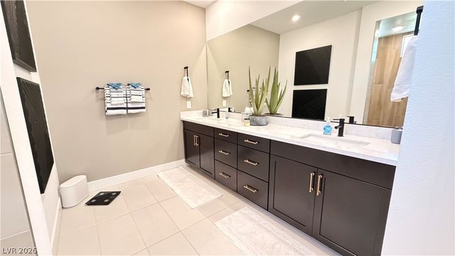 6589 Songfest Street, North Las Vegas, NV 89086