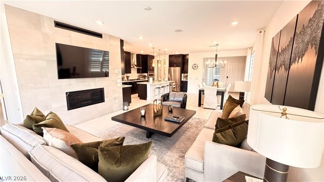 6589 Songfest Street, North Las Vegas, NV 89086