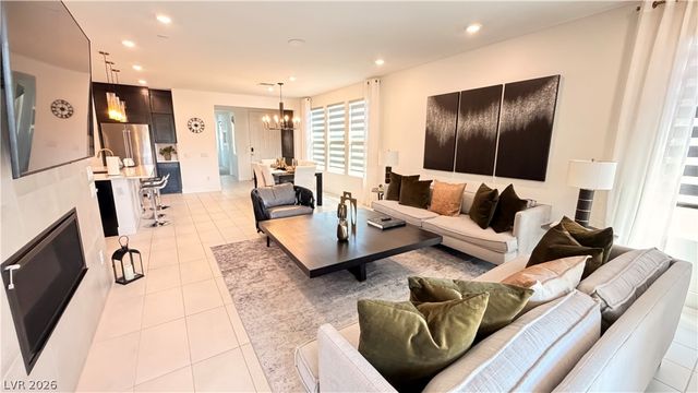 6589 Songfest Street, North Las Vegas, NV 89086