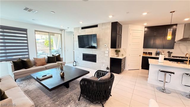 6589 Songfest Street, North Las Vegas, NV 89086